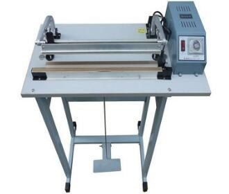 武邑縣泰金包裝材料加工廠 專業(yè)生產(chǎn)腳踏封口機與PET塑鋼打包帶